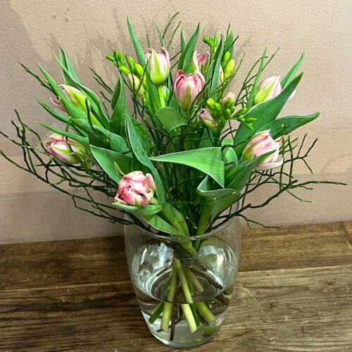 Frühlingsstrauss in rosa